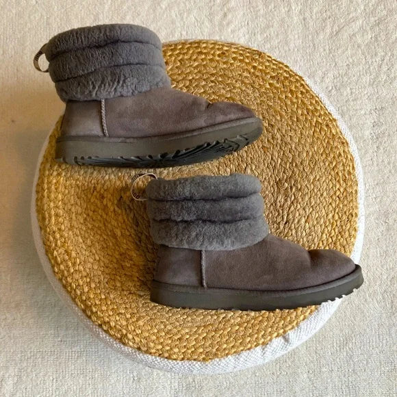 Ugg mini fluff quilted 2025
